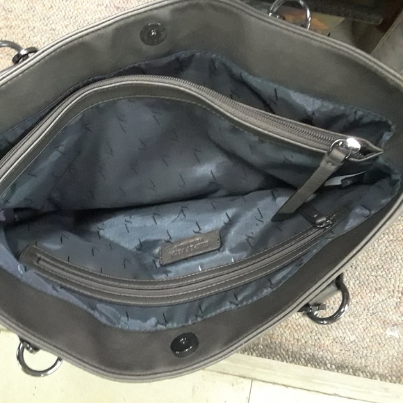 Pocket book - Picture 2 of 5